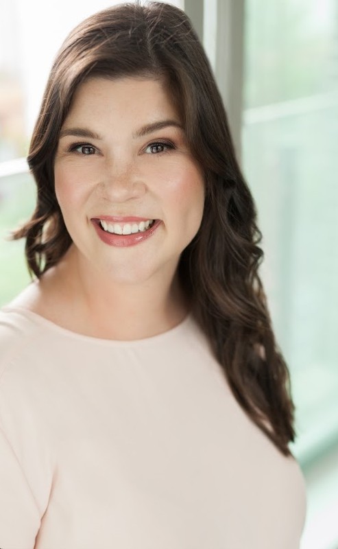 Portrait of Alison Rudover, independent mortgage broker in British Columbia